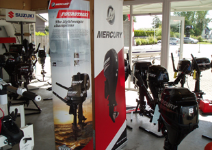 Verkoop van nieuwe en gebruikte motoren en boten